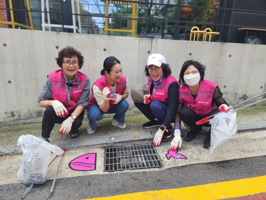 빗물받이는 재떨이가 아닙니다! 강남구, 빗물받이 지키기 캠페인 추진