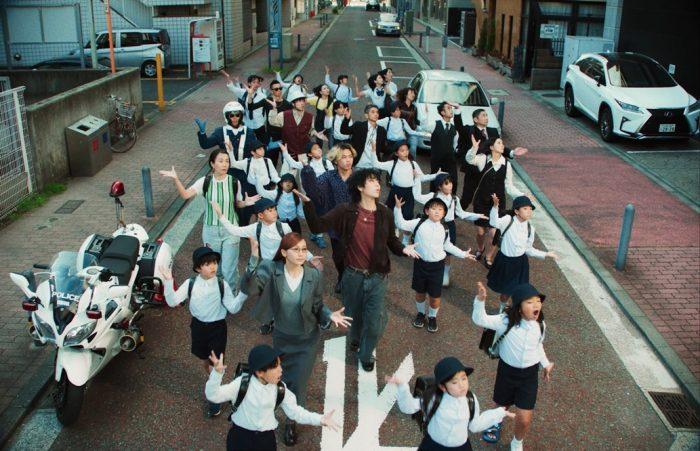 지코, 리라스와 ‘중독성 댄스’