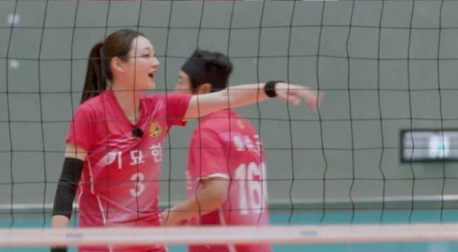 스파이크 워 4회 배구 신생아 아이언맨 윤성빈의 첫 평가전 결과는?