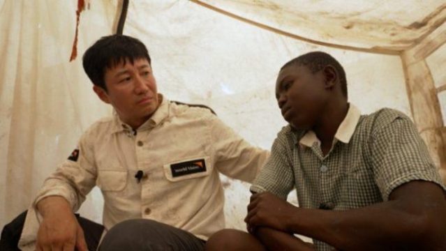 우간다 아이들의 ‘훈이 아빠’가 된 배우 이훈, 아이들 영상 편지에 ‘감동’