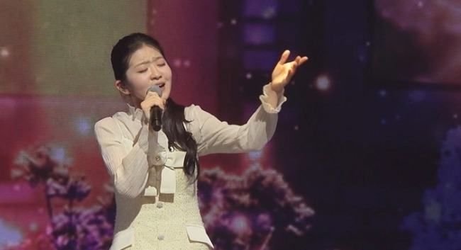 미스트롯4 토크콘서트 4회 윤윤서·유미·김산하, 아쉬움 날릴 인생곡 무대 베일 벗는다