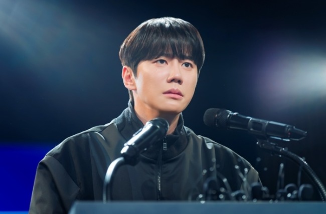 신입사원 강회장 2회 이준영, 최성그룹 뒤흔들 ‘폭탄 기자회견’