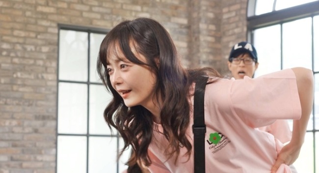 런닝맨 806회 전소민, ‘헛다리 연애 명탐정’ 과몰입