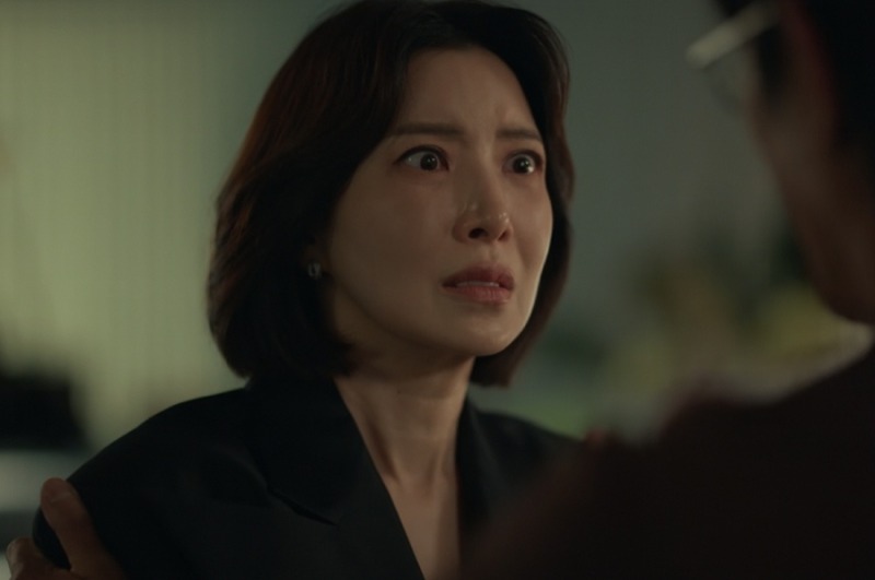 광기에서 절망까지 그린 윤세아