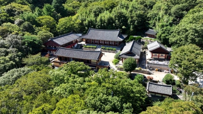 금정산 범어사 대성암, 성공스님의 50년 세월