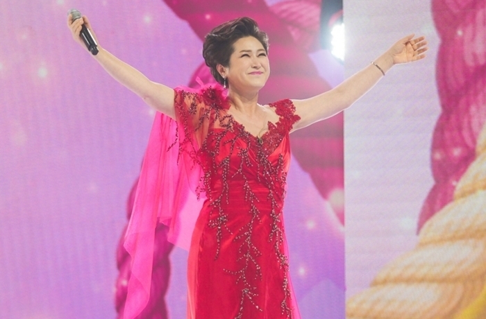 금타는 금요일 12회 ‘행사의 여왕’ 김용임의 깜짝 교도소 고백…정서주·오유진 출격